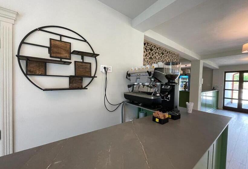 膳宿费 Mountain View Ceahlau