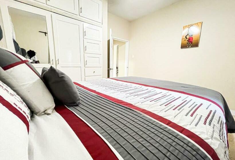 펜션 Red Hassell Manor