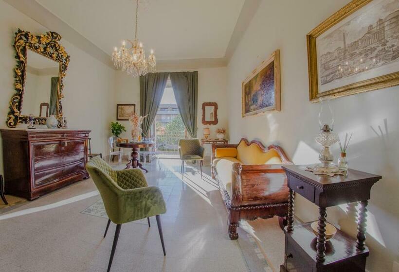 Пансион Suite Vittorio Veneto