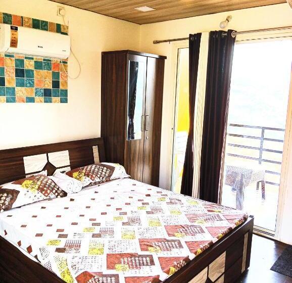Resort Western Valley Cottages , Panchagani