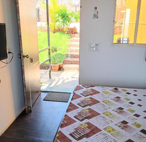 Resort Western Valley Cottages , Panchagani