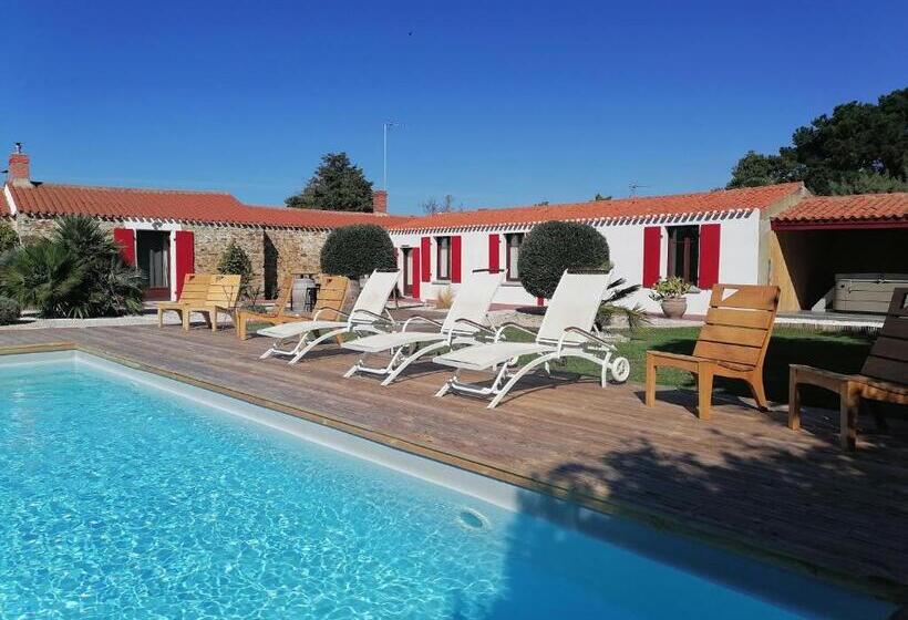 مبيت وإفطار La Longère Des Olonnes