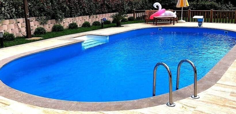 Grand Niki Hotel & Spa