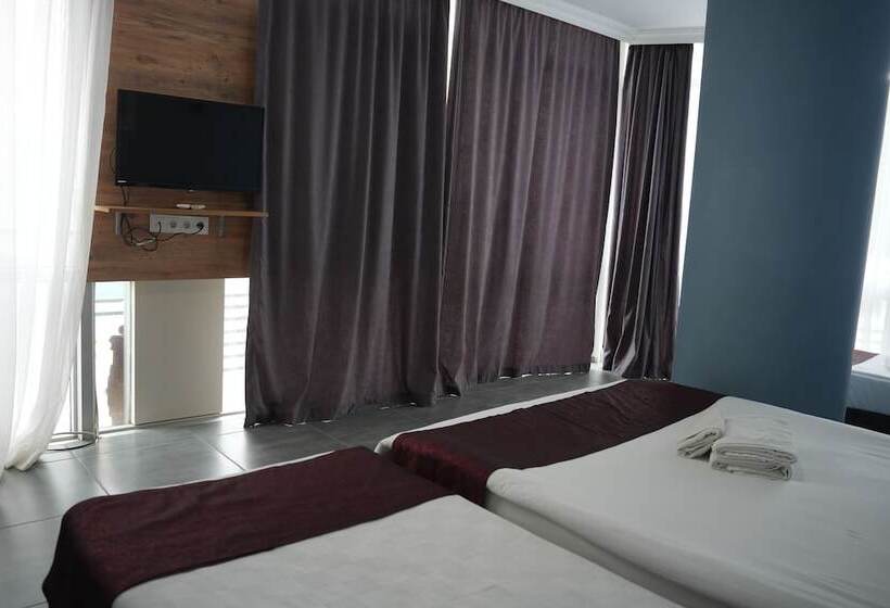 Grand Niki Hotel & Spa