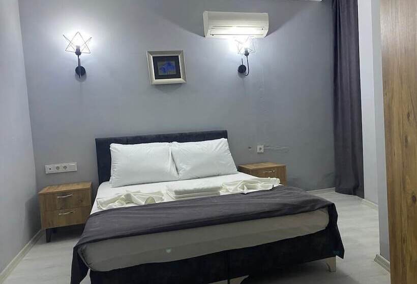 Grand Niki Hotel & Spa