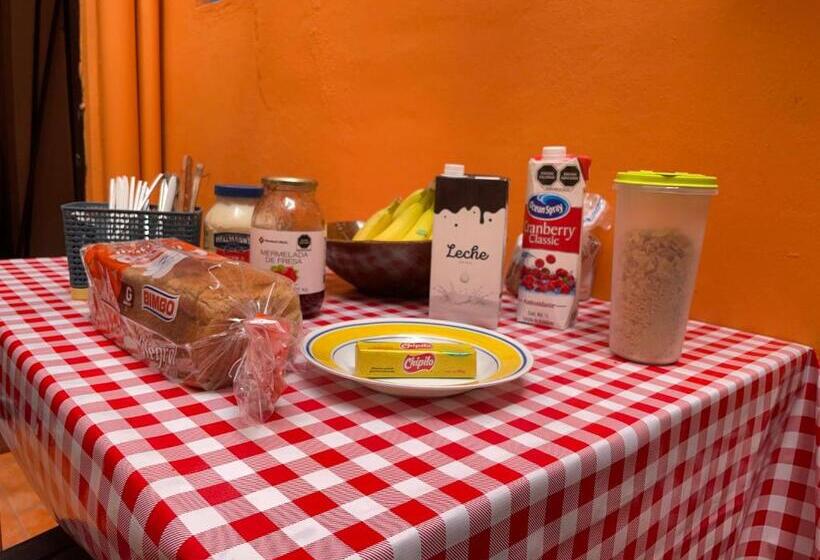 Отель Oasis Airport