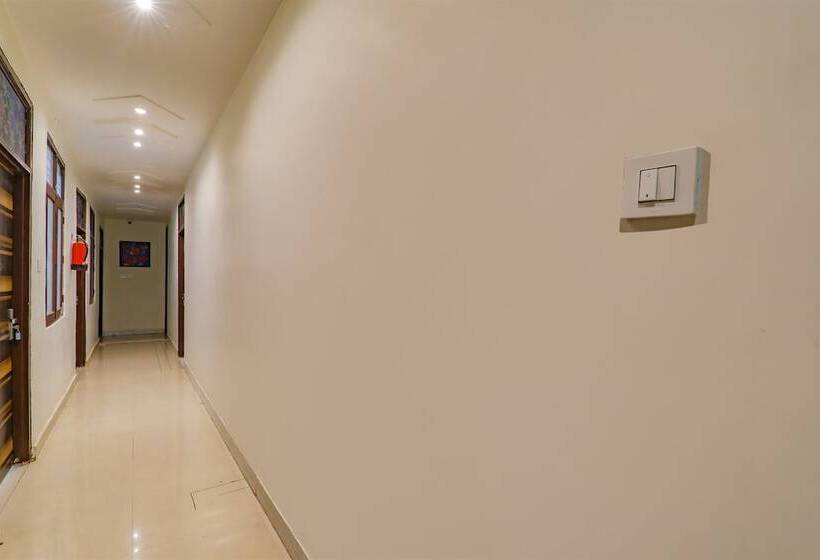 Отель Fabexpress Marigold