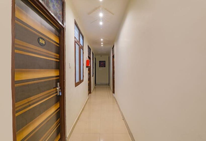 Отель Fabexpress Marigold