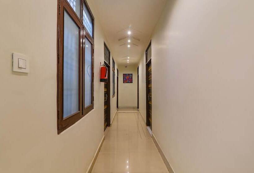 Отель Fabexpress Marigold