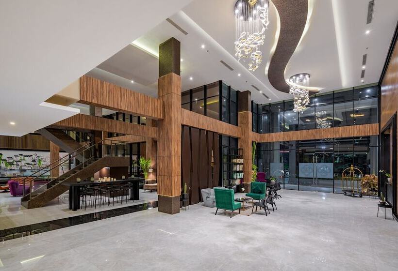 בית מלון כפרי Eastern  Bojonegoro