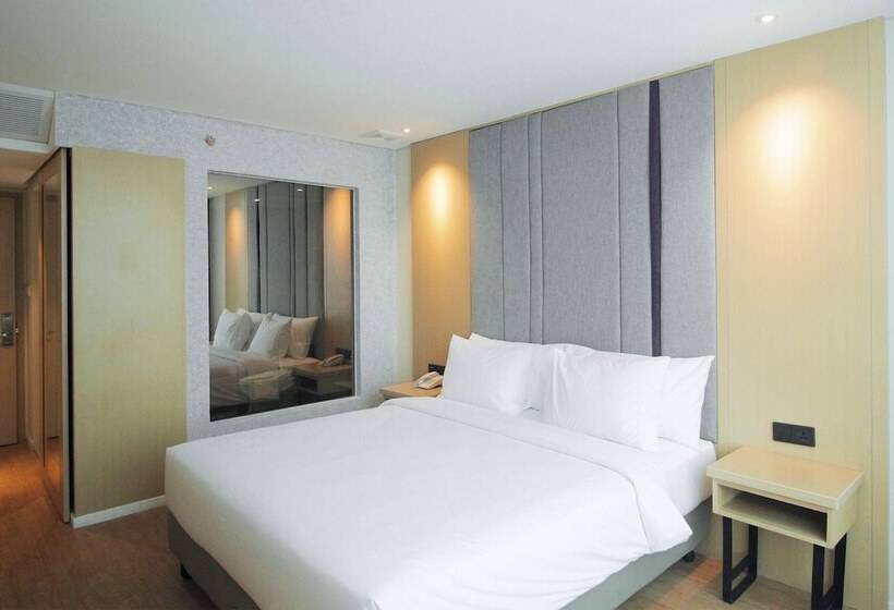 בית מלון כפרי Eastern  Bojonegoro