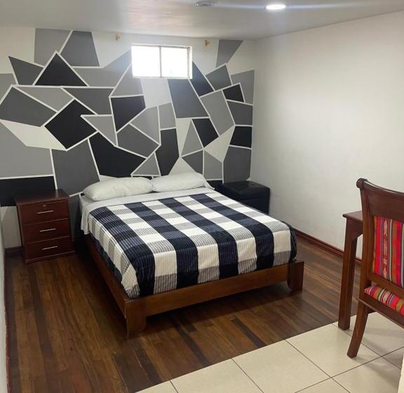 فندق El Jardín Escondido Party Hostel