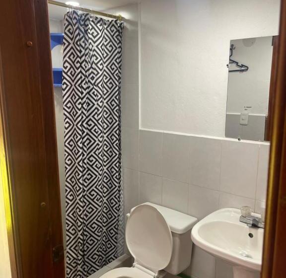 فندق El Jardín Escondido Party Hostel