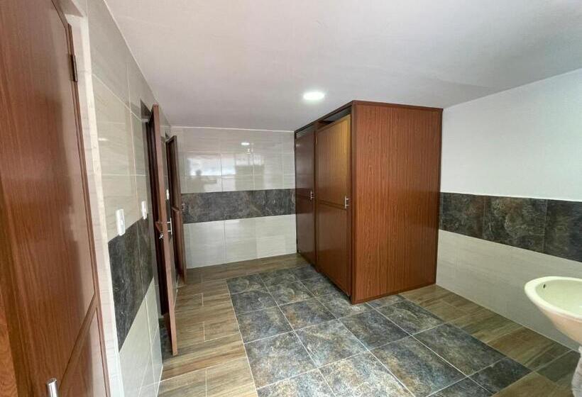 فندق El Jardín Escondido Party Hostel