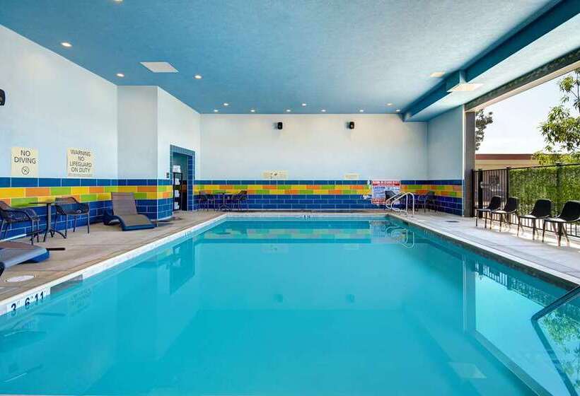 فندق Hampton Inn & Suites Ontario Rancho Cucamonga
