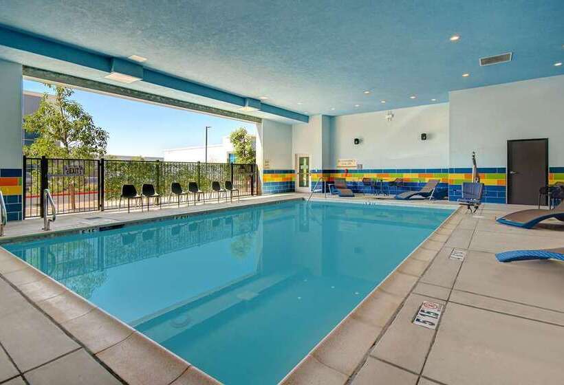 فندق Hampton Inn & Suites Ontario Rancho Cucamonga