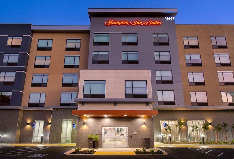 فندق Hampton Inn & Suites Ontario Rancho Cucamonga