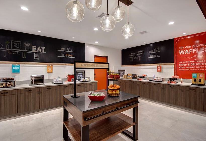 فندق Hampton Inn & Suites Ontario Rancho Cucamonga