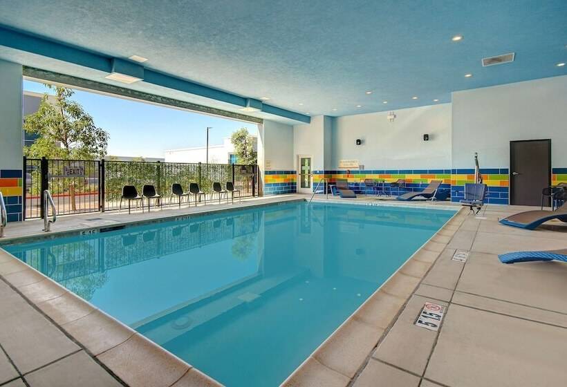 فندق Hampton Inn & Suites Ontario Rancho Cucamonga