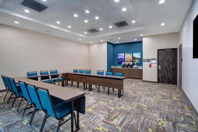 فندق Hampton Inn & Suites Ontario Rancho Cucamonga