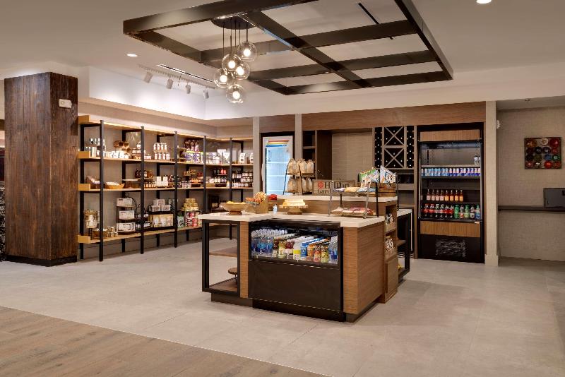 Отель Hilton Garden Inn Haymarket