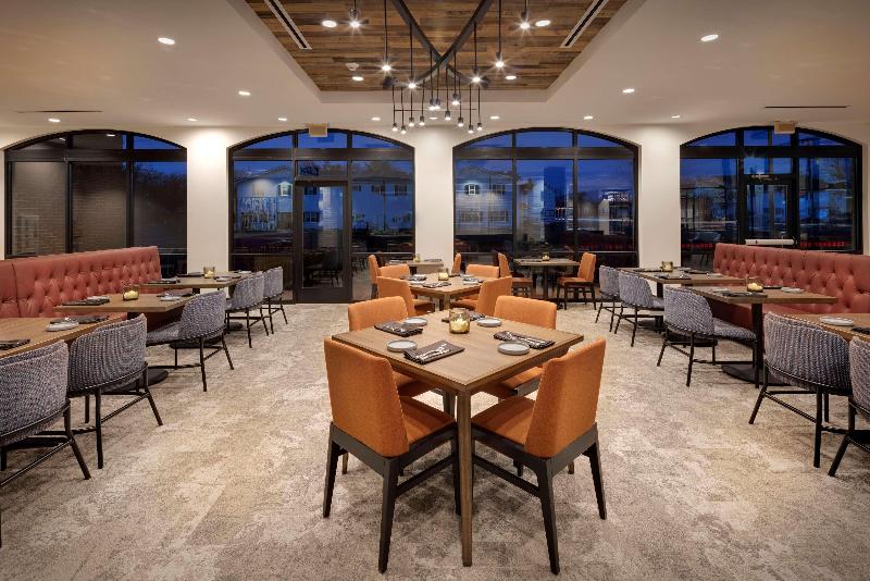 Отель Hilton Garden Inn Haymarket