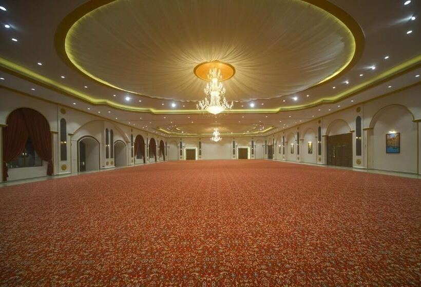 酒店 Ratna Vilas Palace