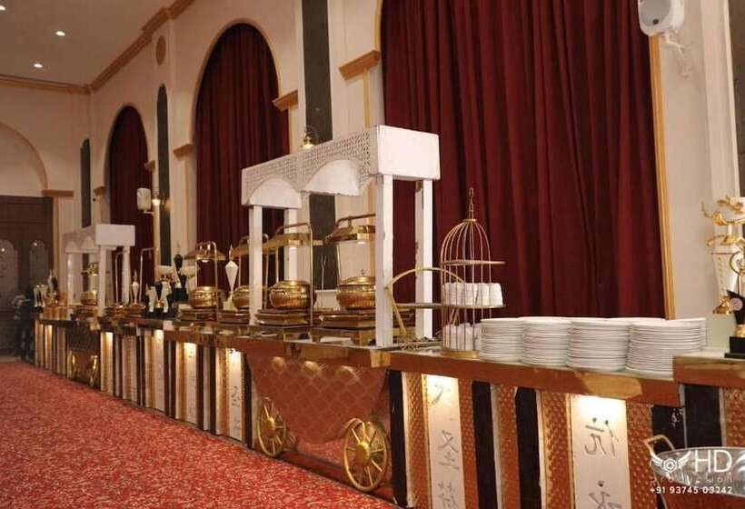 酒店 Ratna Vilas Palace