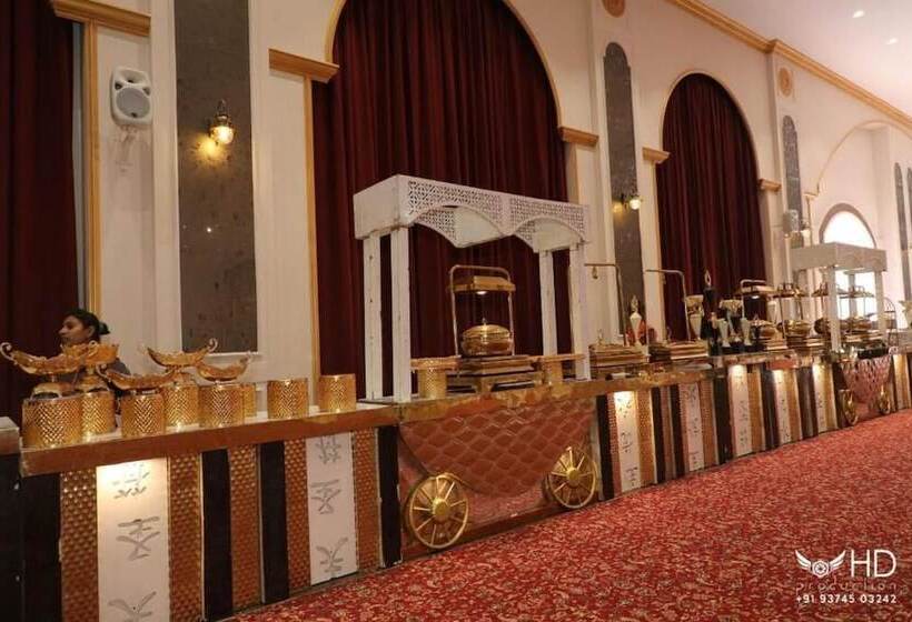 酒店 Ratna Vilas Palace