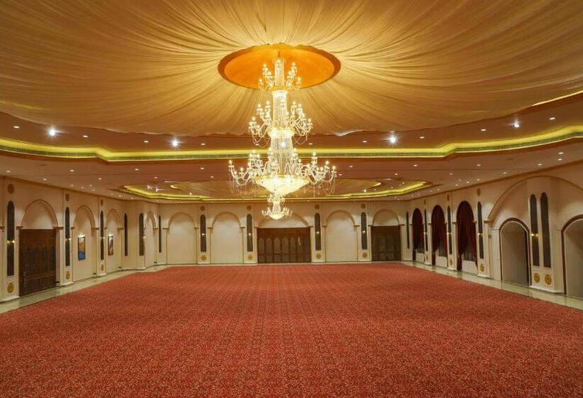 酒店 Ratna Vilas Palace