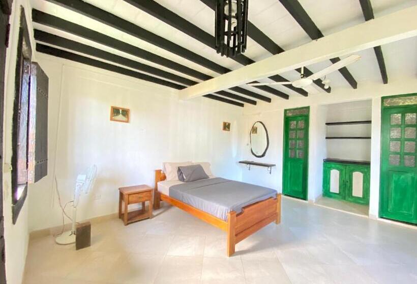 ペンション Hostal Portal Del Sol