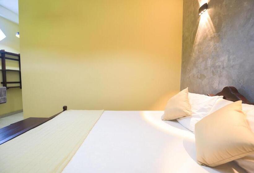 بنسيون Traveller S Villa