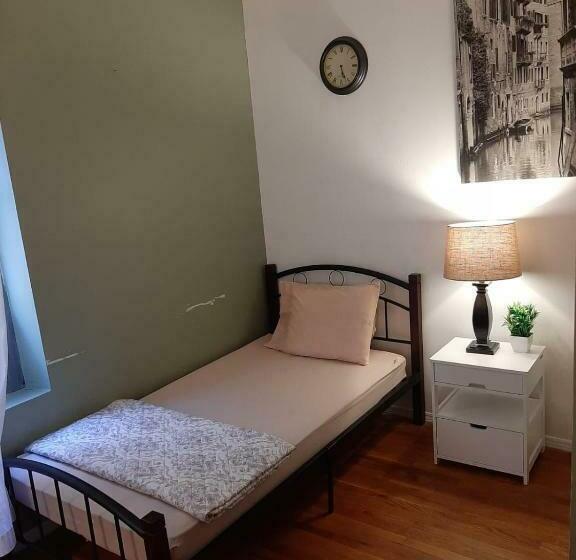 هاستل Private Rooms Near Lincoln Center