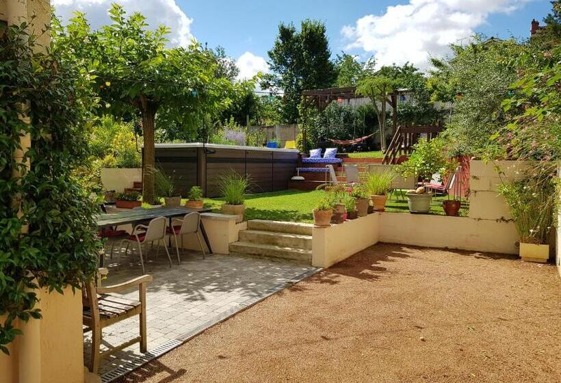 住宿加早餐  Espace Beléverte Bussière 1 Tamaris Appartement Meublé De 2 Chambres