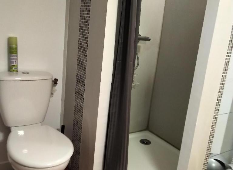 住宿加早餐  Espace Beléverte Bussière 1 Tamaris Appartement Meublé De 2 Chambres