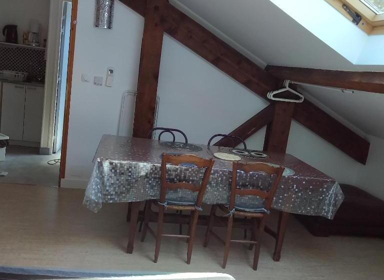 住宿加早餐  Espace Beléverte Bussière 1 Tamaris Appartement Meublé De 2 Chambres