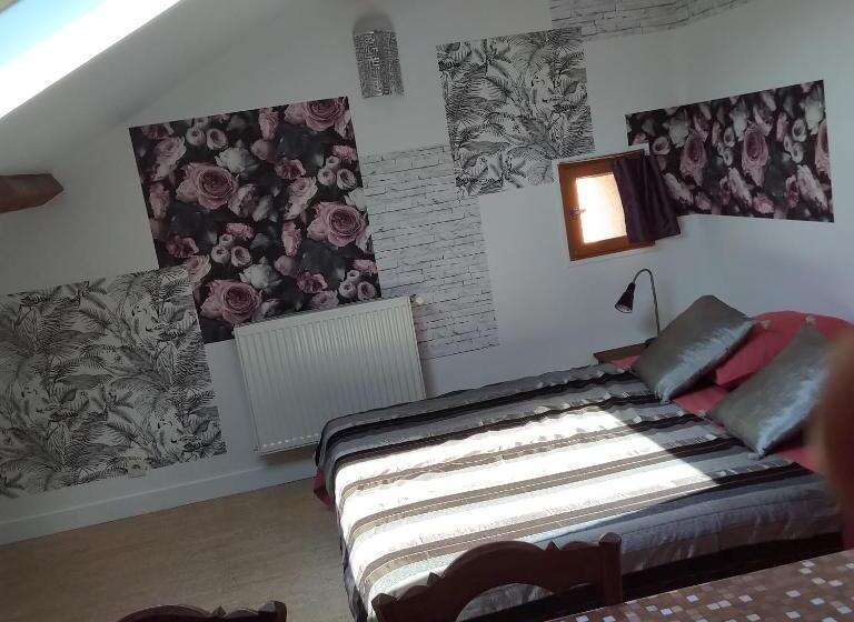 住宿加早餐  Espace Beléverte Bussière 1 Tamaris Appartement Meublé De 2 Chambres