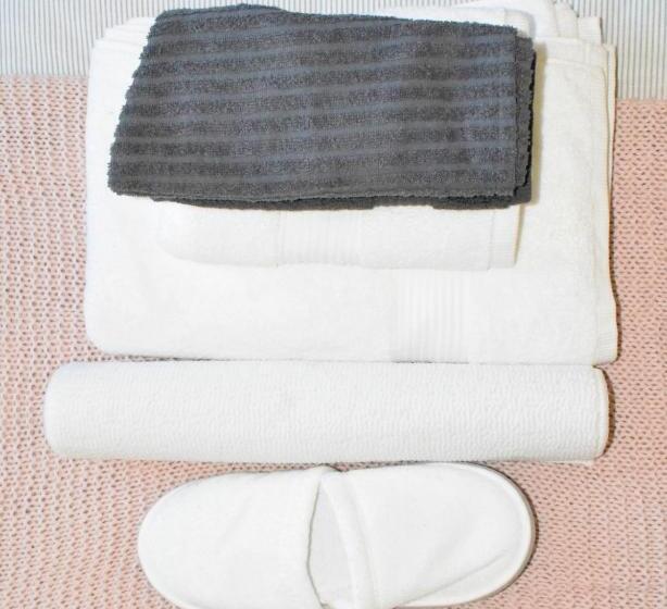 تختخواب و صبحانه Majesticlara Lisbon Guest House