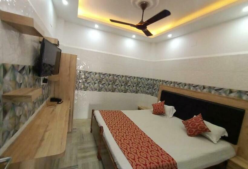 בית מלון כפרי Bhubaneswar Guest House