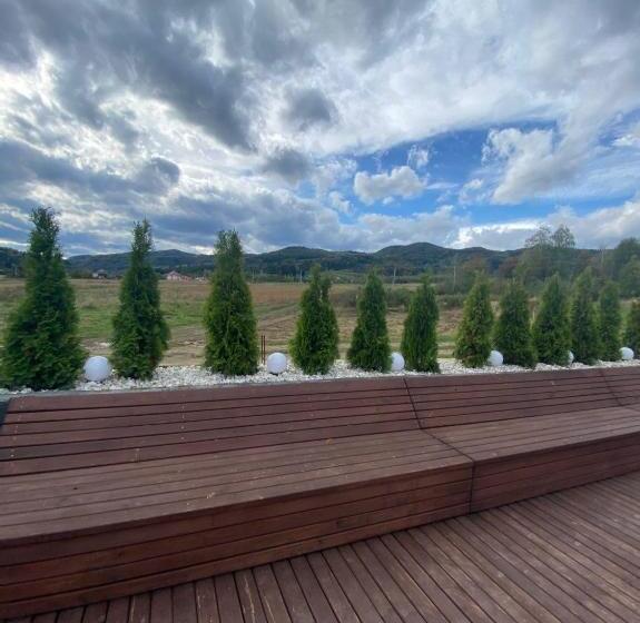 בית מלון כפרי Four Seasons In Carpathians