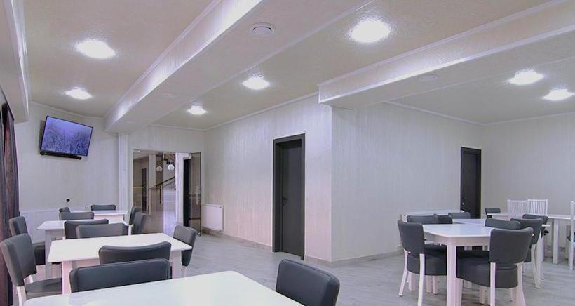 هتل Four Seasons In Carpathians