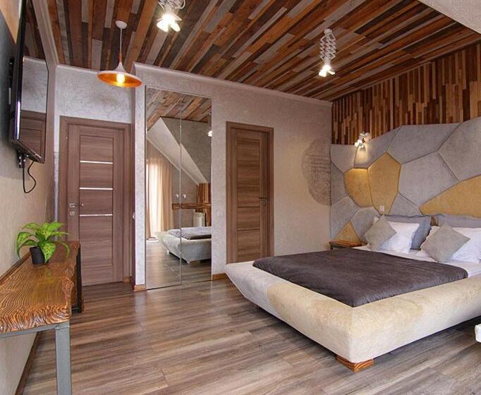 هتل Four Seasons In Carpathians