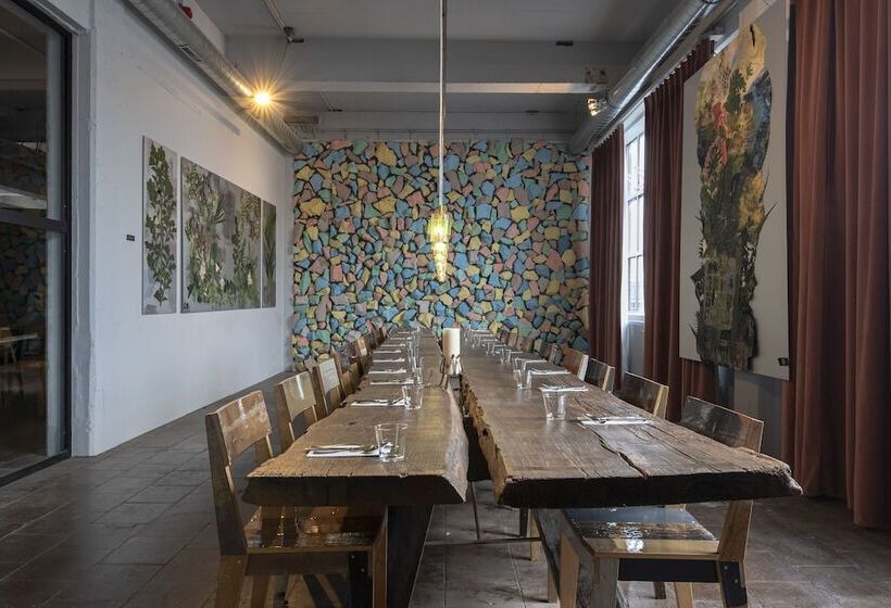 בית מלון כפרי Piet Hein Eek