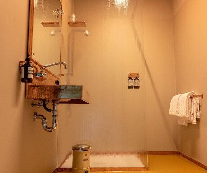 בית מלון כפרי Piet Hein Eek