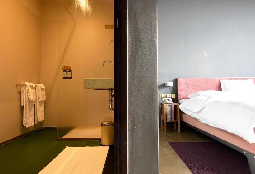 בית מלון כפרי Piet Hein Eek