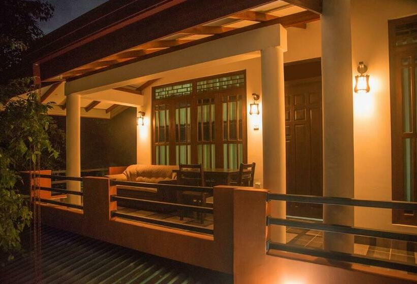 Отель Sadee S Place