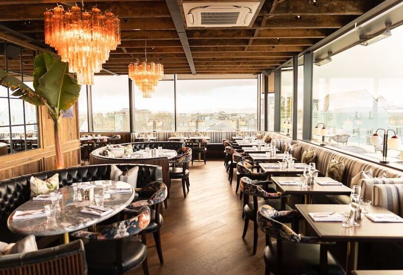 酒店 The Dean Galway