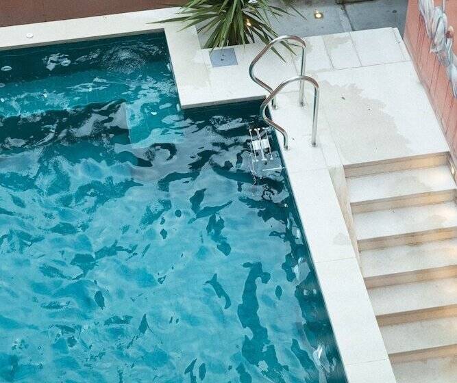 酒店 The Dean Galway