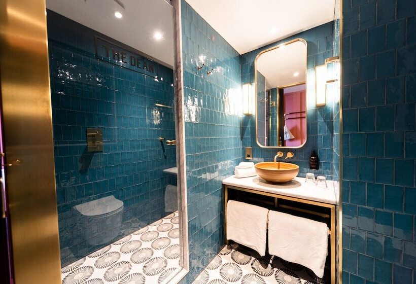 酒店 The Dean Galway