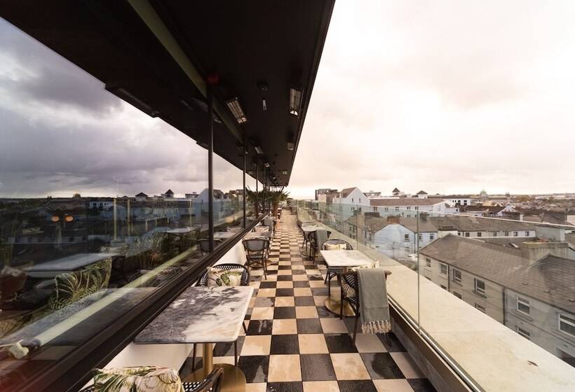 酒店 The Dean Galway